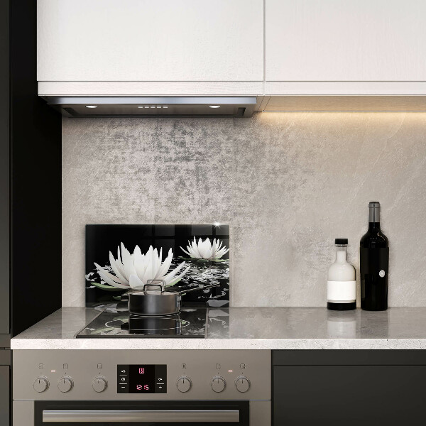 Üveg vágódeszka Fehér liliomok a vízen