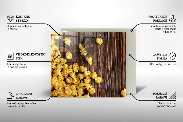 Üveg vágódeszka Tészta az asztalon