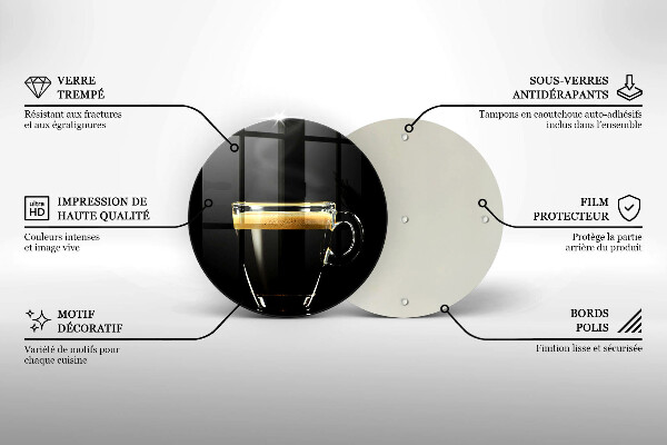 Üveg vágódeszka Egy pohár fekete kávé