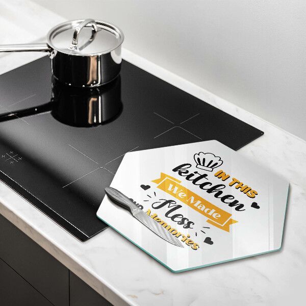 Üveg vágódeszka In this kitchen we made mess and memories