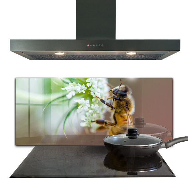 Konyhai panel A méhek virágport gyűjtenek