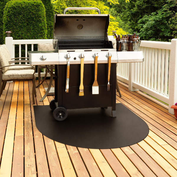 Félköríves fekete grill alátét 100x100 cm