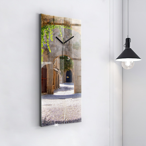 Téglalap alakú üvegóra Rodosz festői utcája