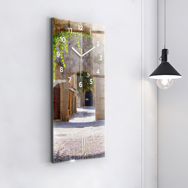 Téglalap alakú üvegóra Rodosz festői utcája