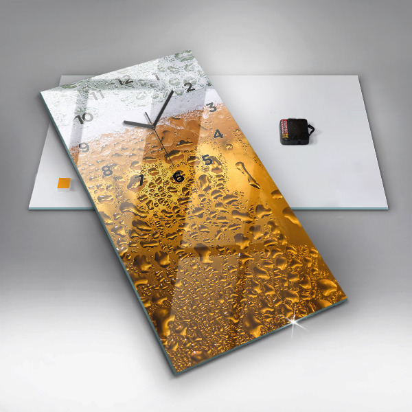 Téglalap alakú üvegóra Egy korsó sört