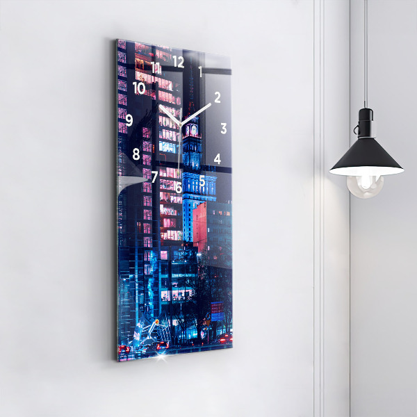 Téglalap alakú üvegóra Varsó éjszaka