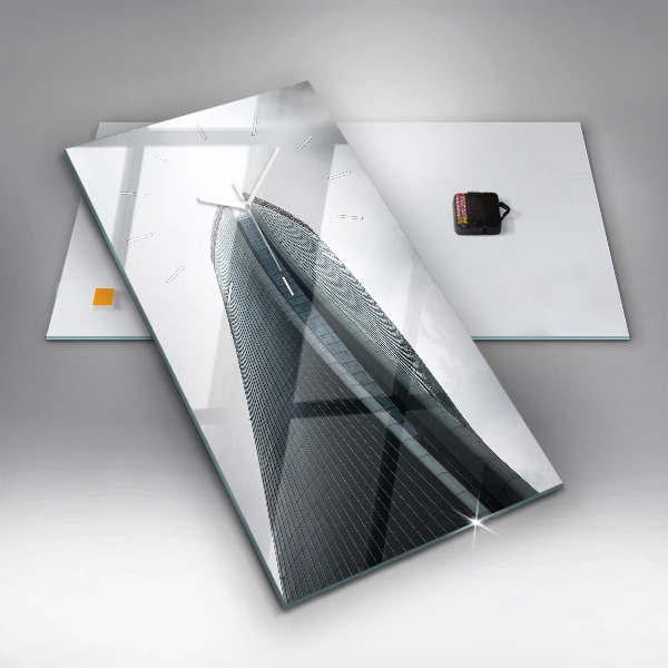 Téglalap alakú üvegóra Felhőkarcoló Milánóban