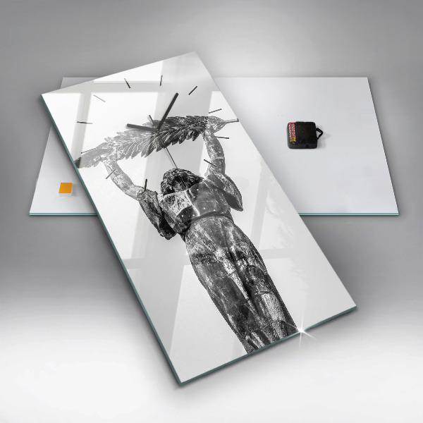 Téglalap alakú üvegóra Szabadság-szobor Budapesten