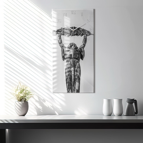 Téglalap alakú üvegóra Szabadság-szobor Budapesten