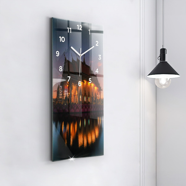 Téglalap alakú üvegóra Templom Bangkokban