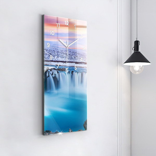 Téglalap alakú üvegóra Godafoss vízesés Izlandon