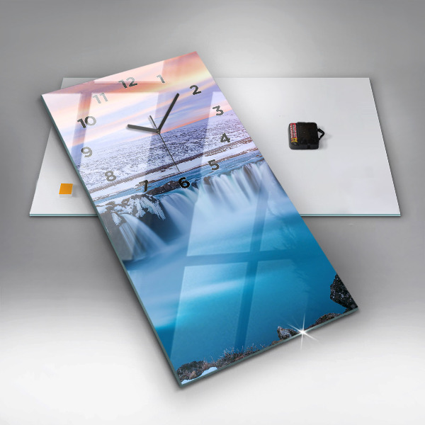 Téglalap alakú üvegóra Godafoss vízesés Izlandon