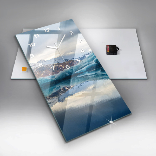 Téglalap alakú üvegóra Jokulsarlon-tó Izlandon