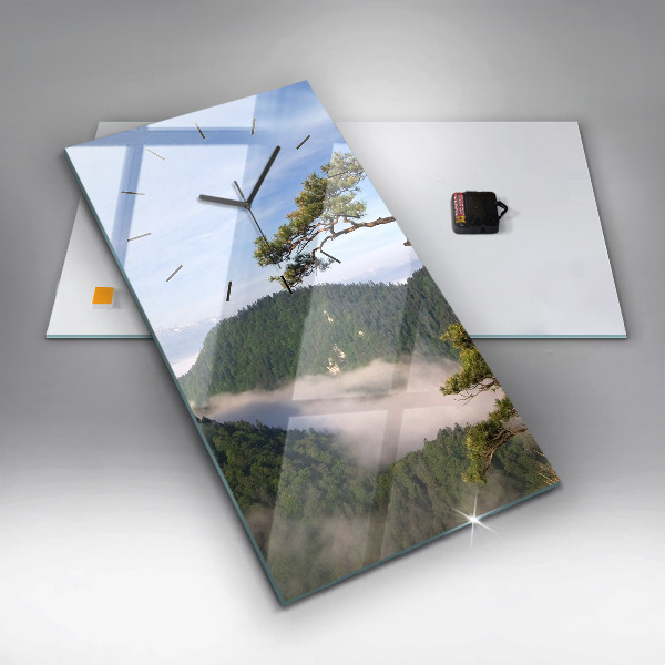 Téglalap alakú üvegóra Sokolica csúcs a Pieniny-hegységben