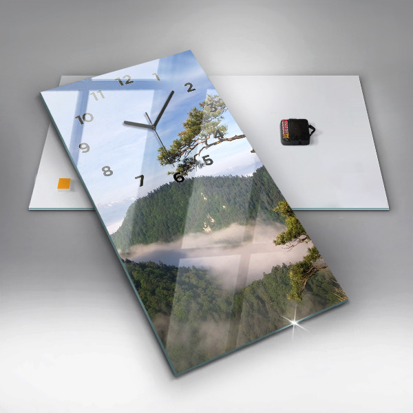 Téglalap alakú üvegóra Sokolica csúcs a Pieniny-hegységben