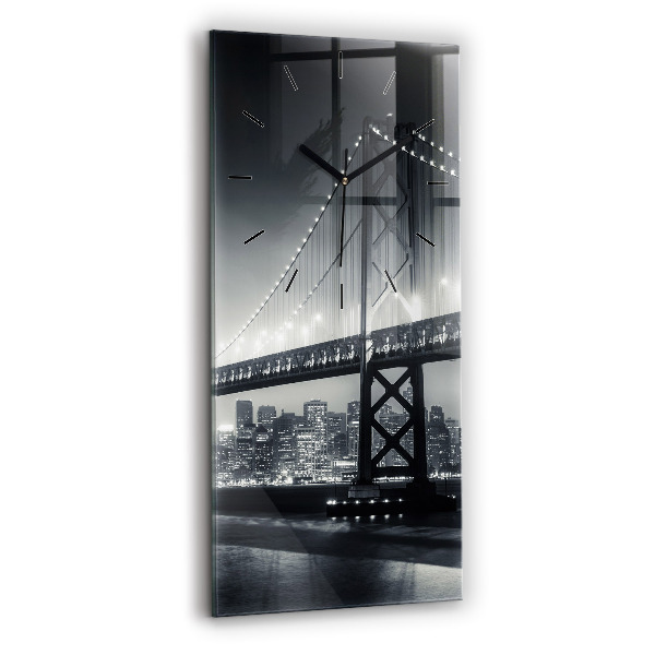 Téglalap alakú üvegóra San Francisco híd éjjel