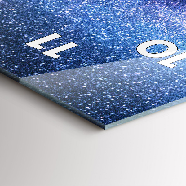 Téglalap alakú üvegóra Tejút és a hegyek