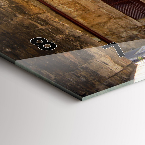 Vízszintes üvegóra Rodosz festői utcája