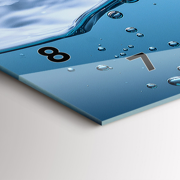 Vízszintes üvegóra Közeli kép a vízről