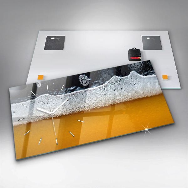 Vízszintes üvegóra Közeli kép a sörről