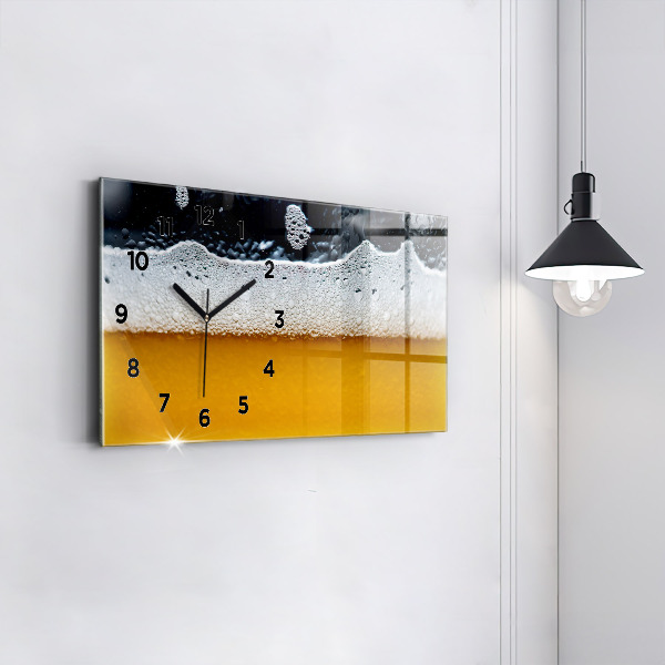 Vízszintes üvegóra Közeli kép a sörről