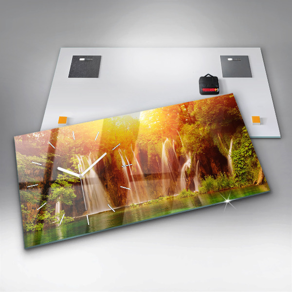 Vízszintes üvegóra Kilátás a vízesésre