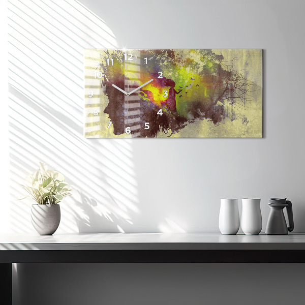 Vízszintes üvegóra Nő az erdőben