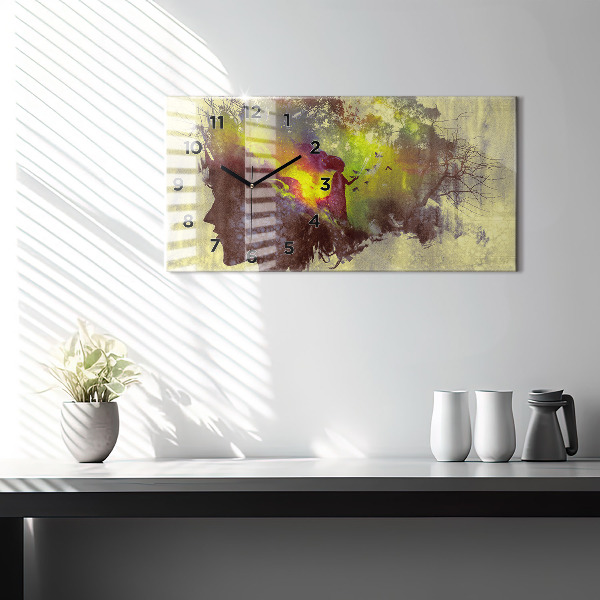 Vízszintes üvegóra Nő az erdőben