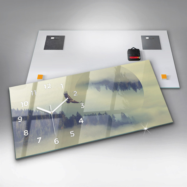 Vízszintes üvegóra Ködös erdei sas