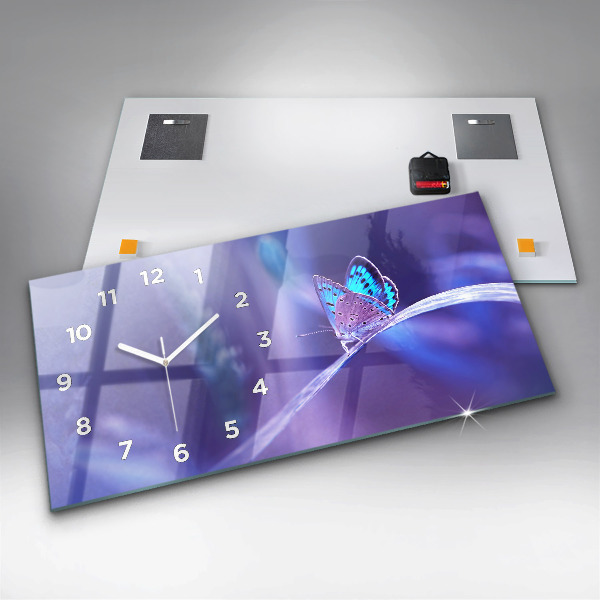 Vízszintes üvegóra Pillangó a fűben