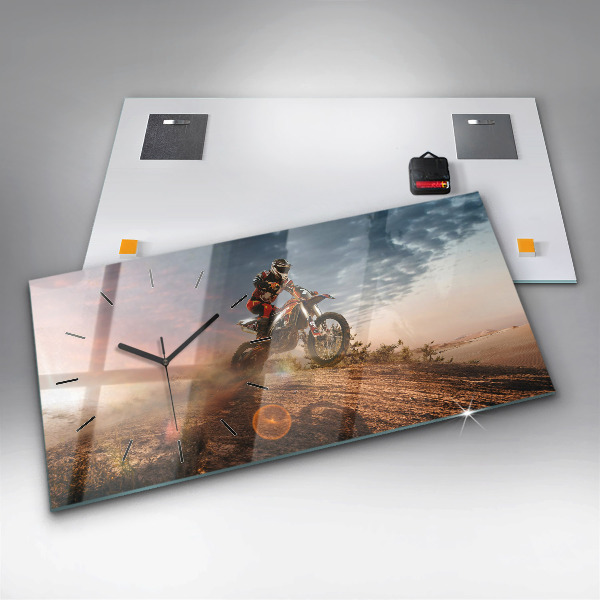 Vízszintes üvegóra Ember egy motorkerékpáron