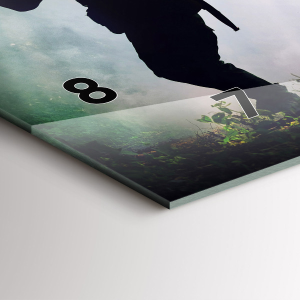 Vízszintes üvegóra Hadsereg az erdőben katonák