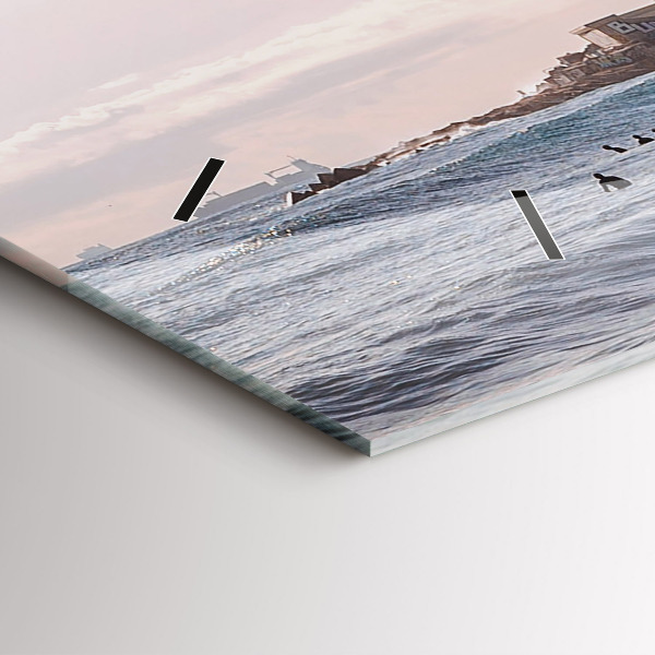 Vízszintes üvegóra Barcelona szörfös