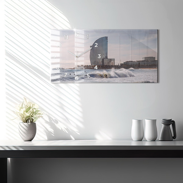 Vízszintes üvegóra Barcelona szörfös