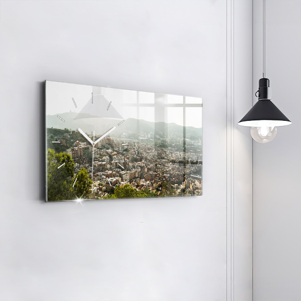 Vízszintes üvegóra Barcelona kilátás Montjuicra