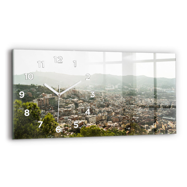 Vízszintes üvegóra Barcelona kilátás Montjuicra