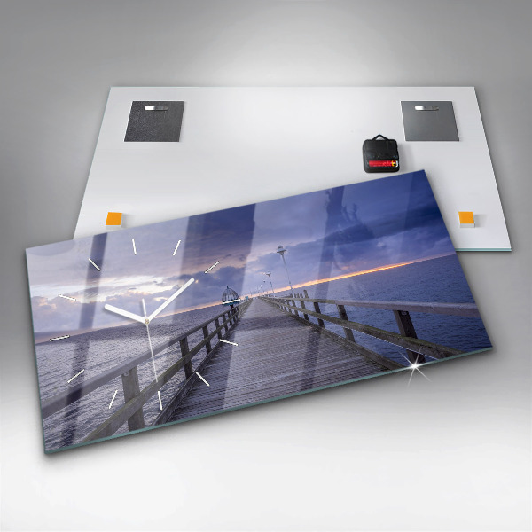 Vízszintes üvegóra Móló a Balti-tengeren