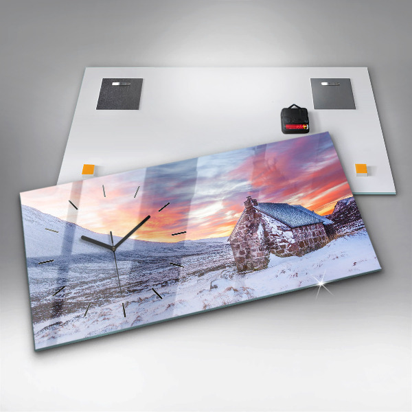 Vízszintes üvegóra Víkendház hegyekben