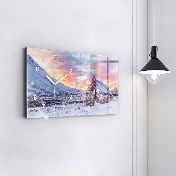 Vízszintes üvegóra Víkendház hegyekben