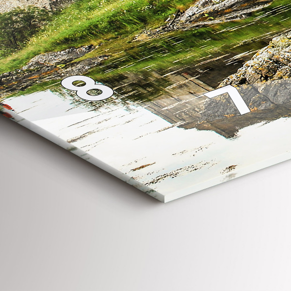 Vízszintes üvegóra Eilean Donan kastély Skóciában