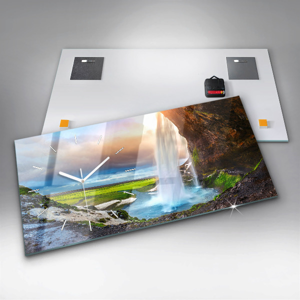 Vízszintes üvegóra Vízesés Izlandon