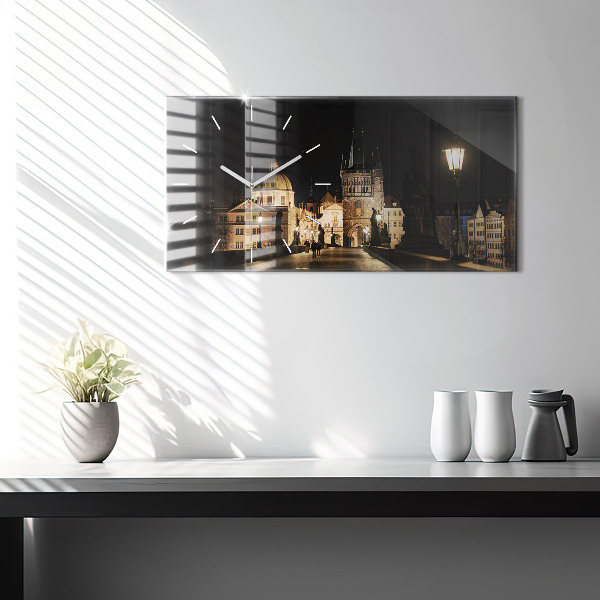 Vízszintes üvegóra Károly híd Prágában