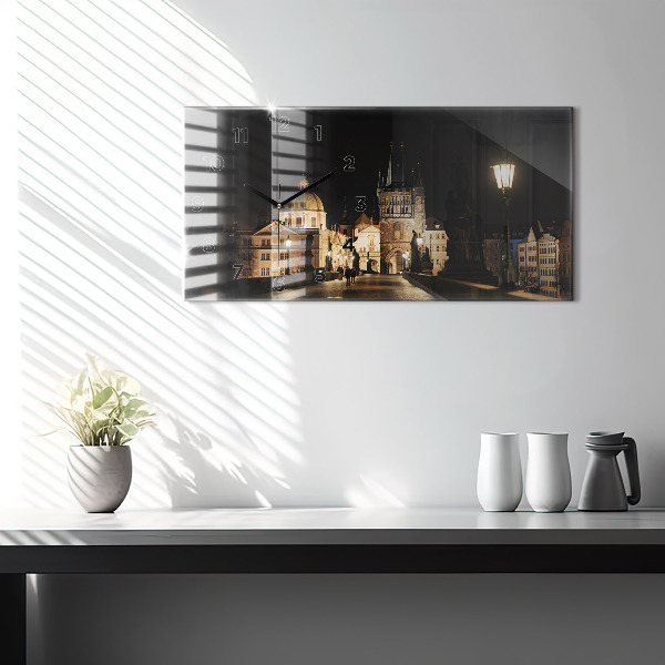 Vízszintes üvegóra Károly híd Prágában