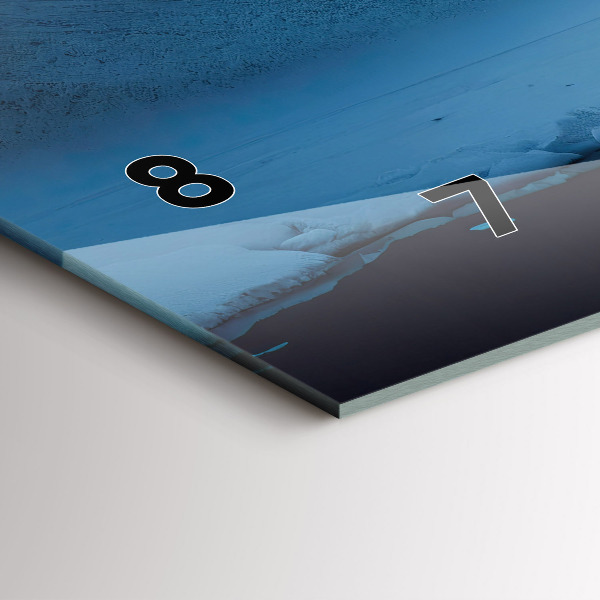 Vízszintes üvegóra Sátor Izland hegyei között