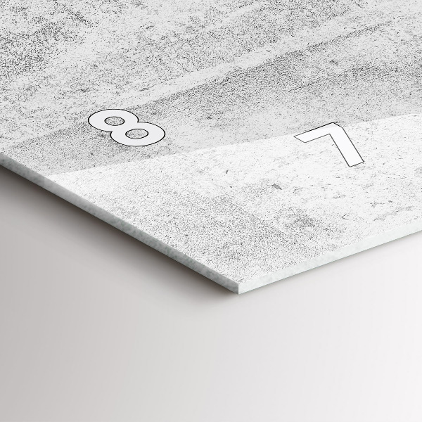 Vízszintes üvegóra Betonfal