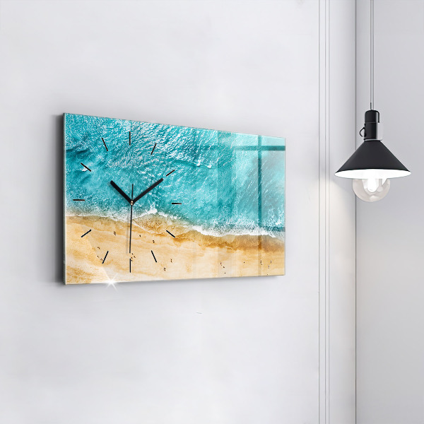 Vízszintes üvegóra tengerparti emberek