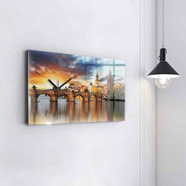 Vízszintes üvegóra Panoráma a folyó felett