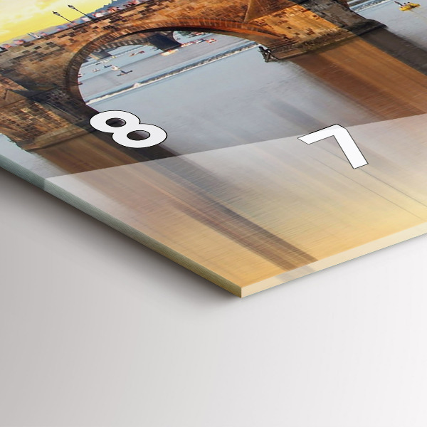 Vízszintes üvegóra Panoráma a folyó felett