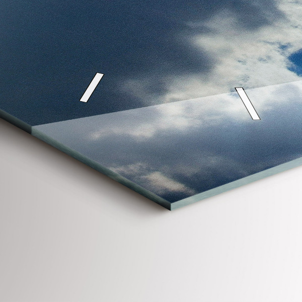 Vízszintes üvegóra A lengyel zászló az égen