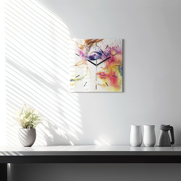 Szögletes fali üvegóra Egy titokzatos nő portréja